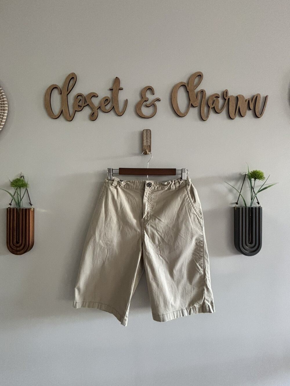 Cat & Jack Boys 18 Husky Khaki Flat Front School Uniform Chino Shorts